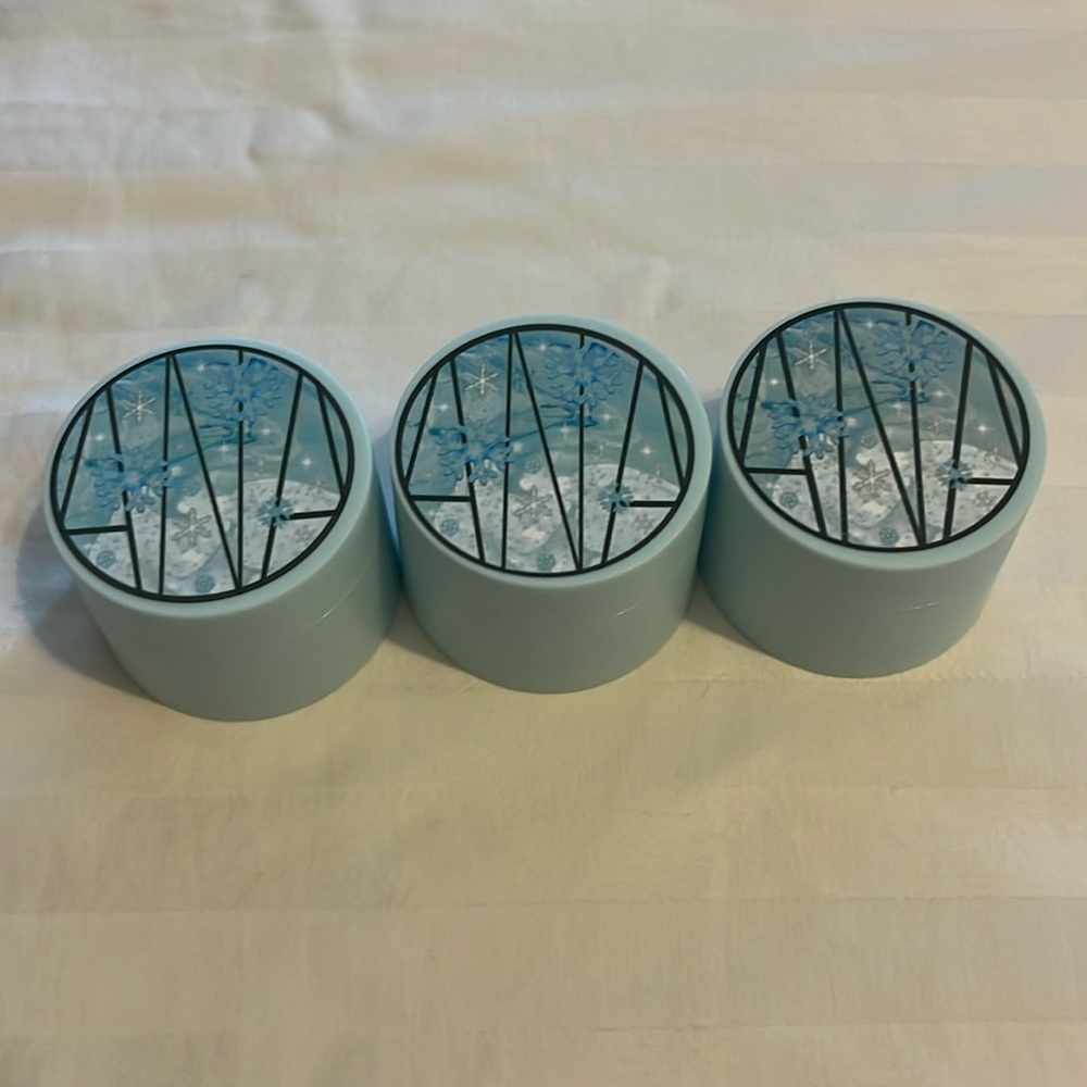 Acrylic Powder: for nails